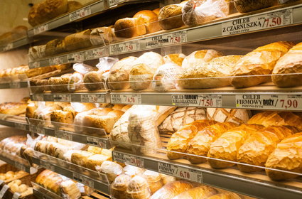W polskich sklepach tego nie widać, ale żywność na świecie potaniała w ciągu ostatniego roku o ponad 20 proc.