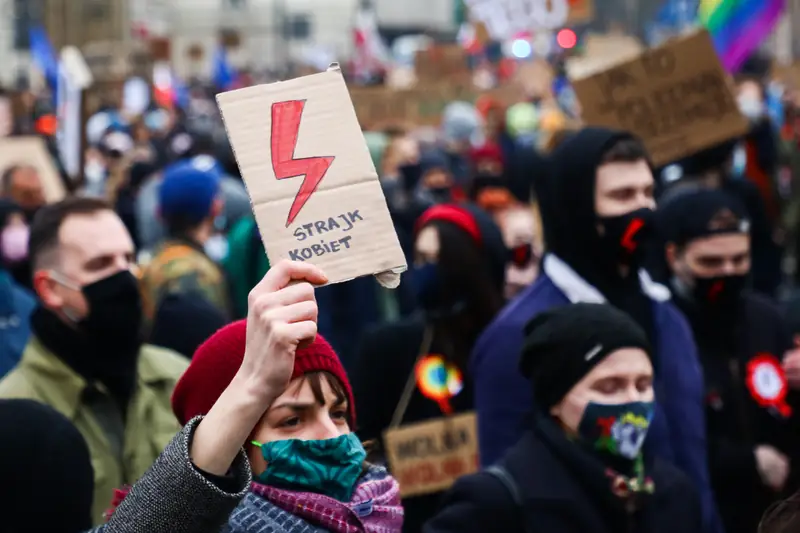 Strajk Kobiet, 28.11.2020 r., Kraków / NurPhoto / Contributor z GettyImages-1229848111