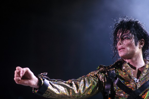 Reditelj kritikuje novi film o Majklu Džeksonu: "Kako možete da ne pomenete činjenicu da je bio ozbiljno optužen za zlostavljanje dece?"