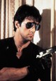  A nyolcvanas években egy igazi akcióhős jellegzetes napszemüveg nélkül elképzelhetetlen volt. A Kobra című filmben Sylvester Stallone egy Ray-Ban Outdoorsman modellt viselt.