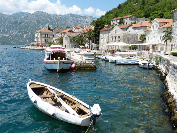 Czarnogóra to bałkańskie państwo z malowniczymi krajobrazami i bogatą historią
