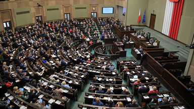 Milion podpisów trafi do niszczarki. Sejm nie zajmie się projektami obywatelskimi