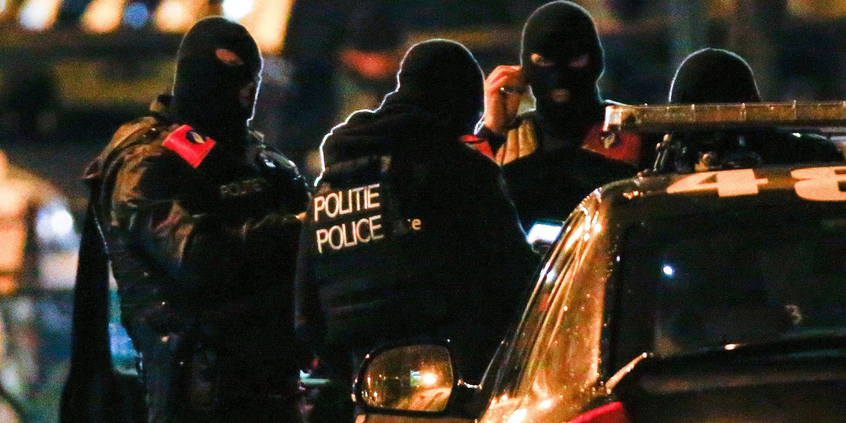 Belgijska policja rozpoczęła w sobotni wieczór obławę antyterrorystyczną w dzielnicy Molenbeek w Brukseli. W wyniku akcji trzy osoby zostały aresztowane. 