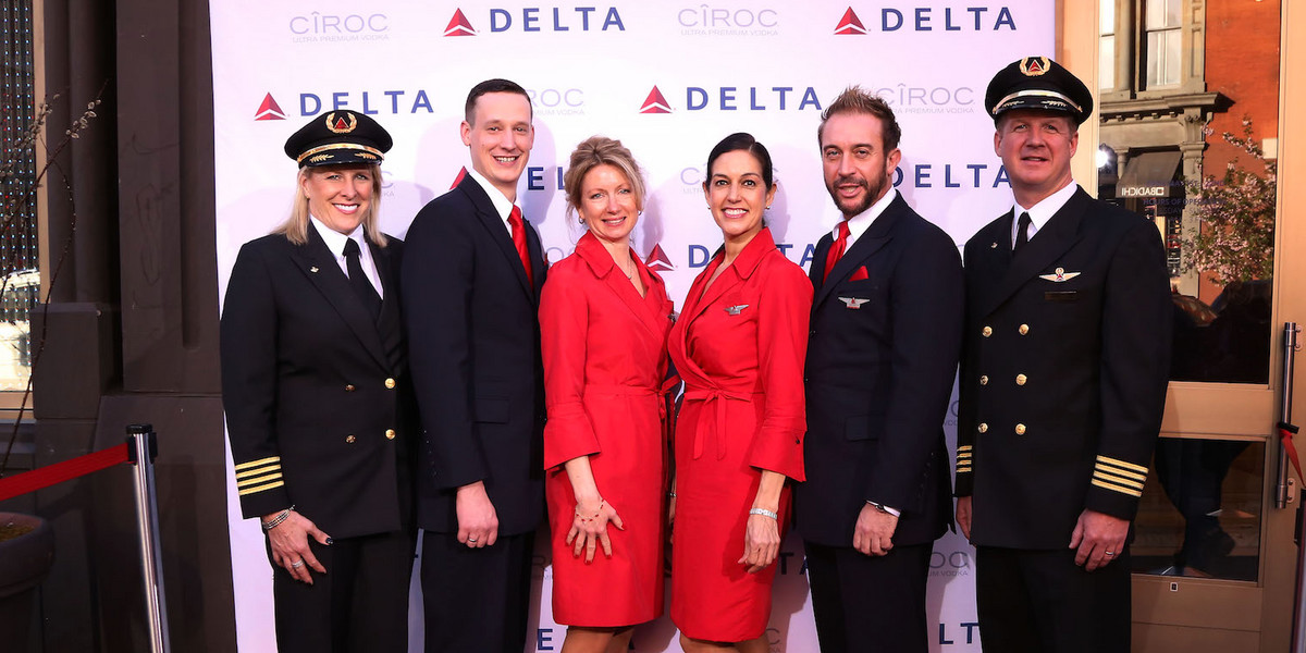 Delta Air Lines just gave employees another $1 billion reward