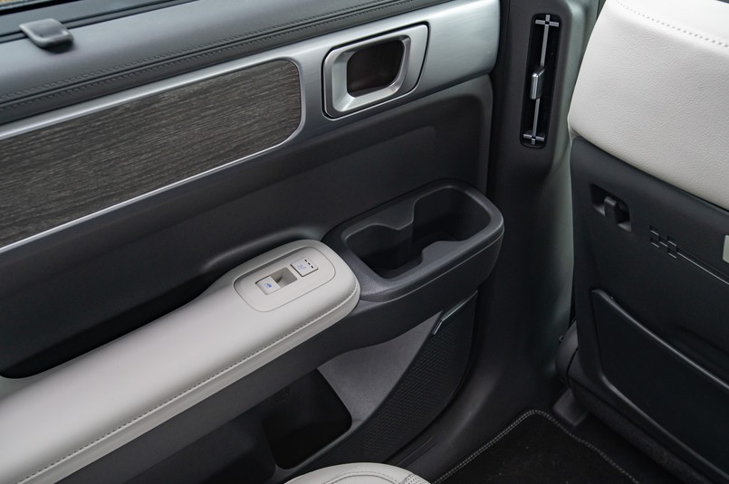 Hyundai Santa Fe Hybrid