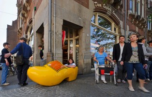 Premie z okazji wsparcia. Booking.com zwraca 65 mln euro wsparcia po aferze