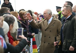 Kralj Čarls III u Kliterou 9. februara