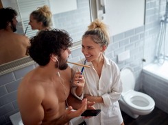 Co mają zęby do życia seksualnego? Okazuje się, że całkiem sporo!