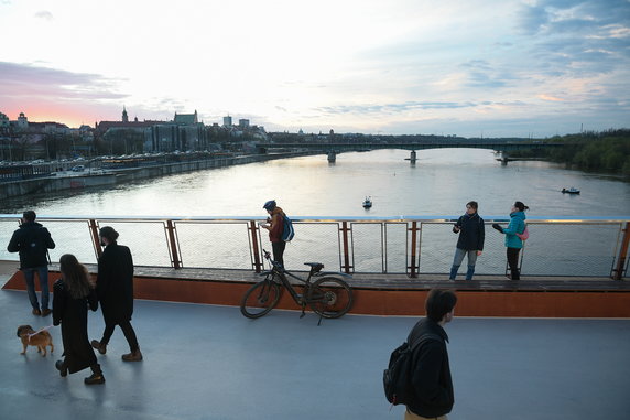 Nowy most pieszo-rowerowy przez Wisłę w Warszawie