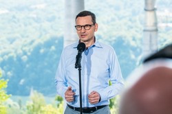 Morawiecki odpowiada Tuskowi. "Tusk znaczy bieda, Tusk znaczy lenistwo"
