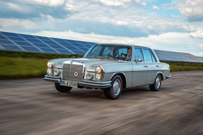 Mercedesa W108