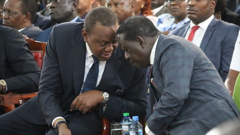 President Uhuru Kenyatta with former PM Raila Odinga at the anti-corruption forum at Bomas of Kenya (Twitter)