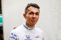 Alexander Albon będzie jeździł Ferrari w wyścigach serii DTM