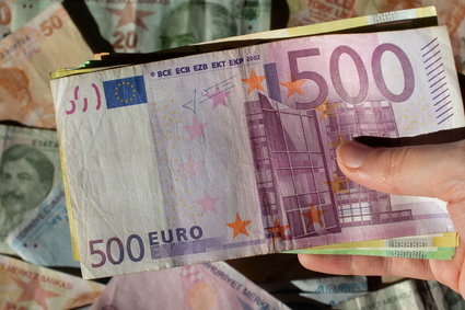 Kurs euro 16 sierpnia poniżej 4,7 zł 