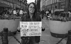 Nie żyje Jelena Grigoriewa. Rosyjska aktywistka LGBT brutalnie zamordowana obok swojego domu