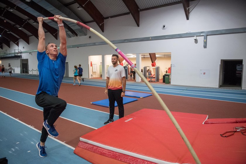 Piotr Lisek. Lekkoatletyka. trening. 2017.12.07