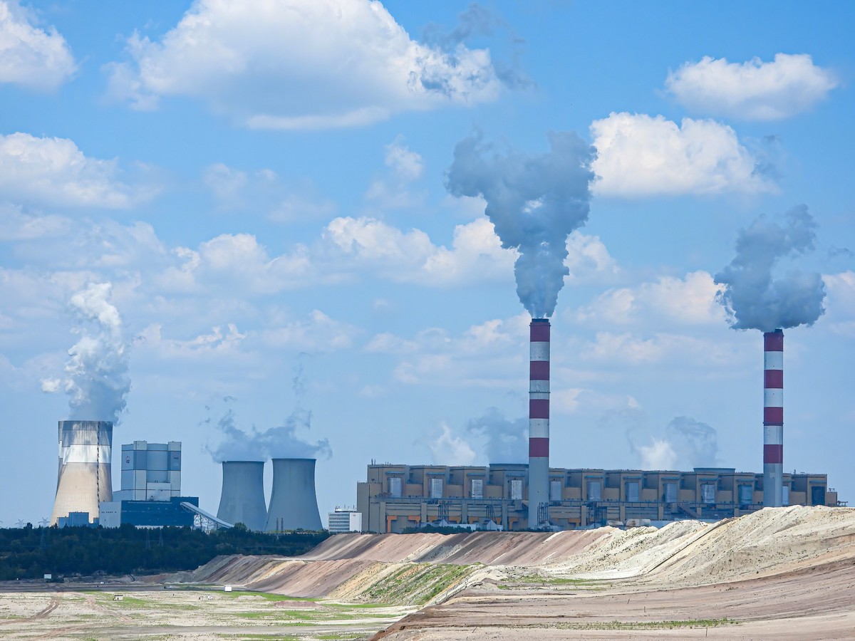 Rząd nie chce przejmować elektrowni węglowych. "Nierentowne od 2028 r."