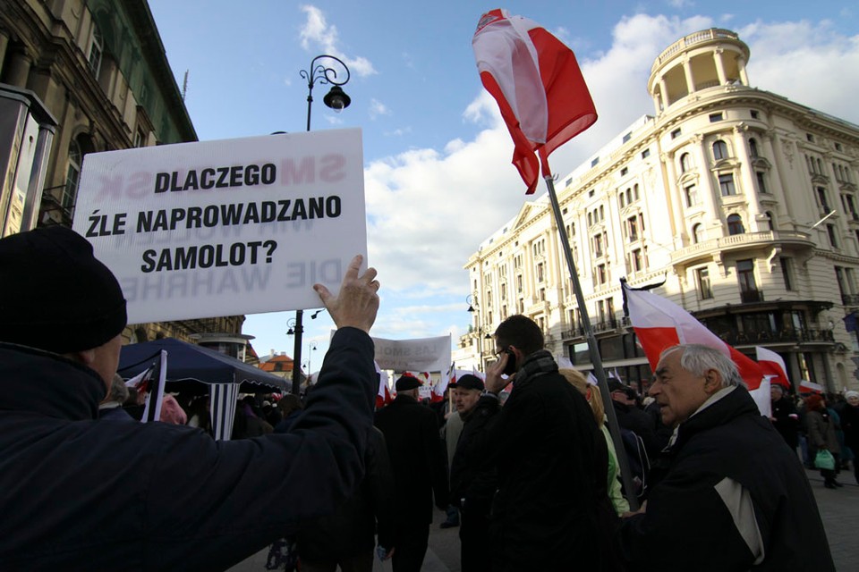 Tlum przed palacem prezydenckim, fot. Paweł Lewandowski