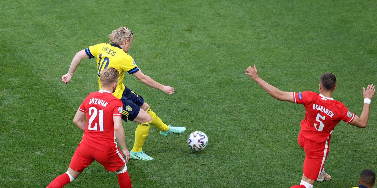 Emil Forsberg strzelił Polsce dwa gole w ostatnim meczu grupowym. 