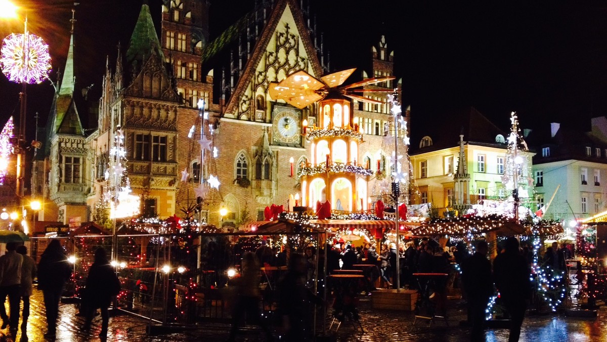 Wrocław; otwarcie Jarmarku Bożonarodzeniowego we Wrocławiu