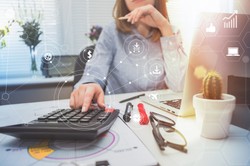 PO-KO potępia propozycję PiS o podniesieniu pensji minimalnej. "Kompletnie oderwana od realiów ekonomicznych"