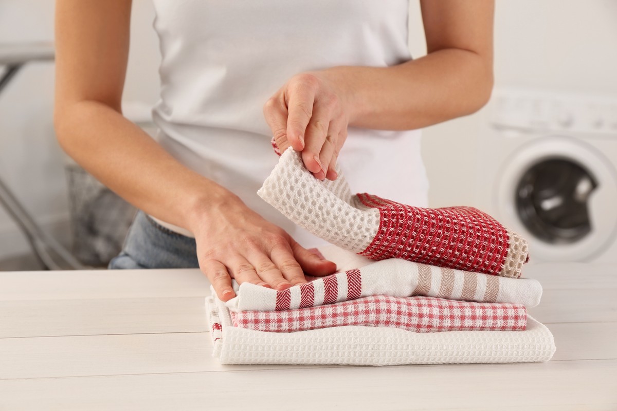 Pranie ścierek w pralce nie zawsze gwarantuje idealną czystość