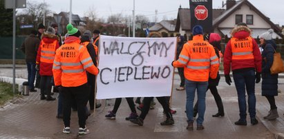 Mieszkańcy protestują, kupcy chcą handlować! Co dalej z giełdą w Cieplewie?