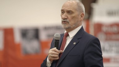 Macierewicz wini m.in. Stalina i Lenina za śmierć Adamowicza