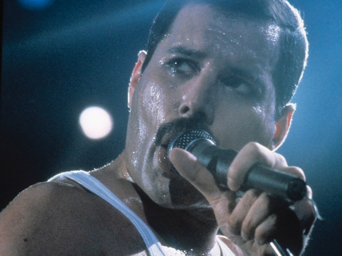 Freddie Mercury (1946 - 1991)
