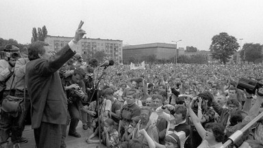 W porównaniu z 1989 rokiem Polacy żyją dziś dłużej i na wyższym poziomie. Wzrosło za to bezrobocie