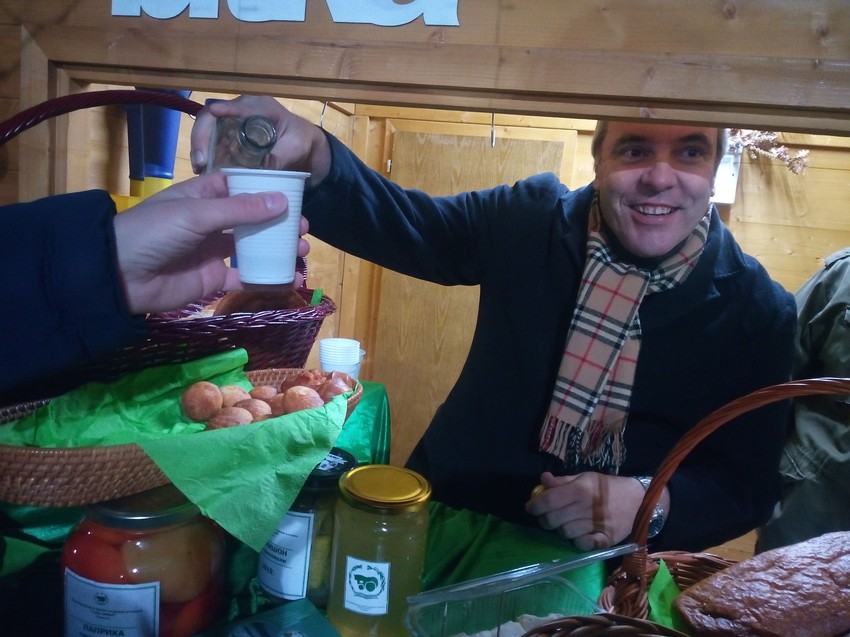 Sve je bilo za degustaciju, ali rakija je po hladnoći najbolje prijala