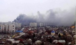 Ukraina: Rosjanie w Mariupolu zaczęli spalać zwłoki cywilów w mobilnych krematoriach, by ukryć ślady zbrodni