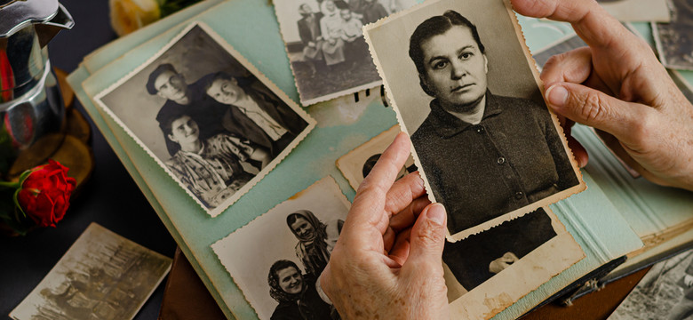 Stare zdjęcia – jak przywrócić blask pamiątkom rodzinnym?
