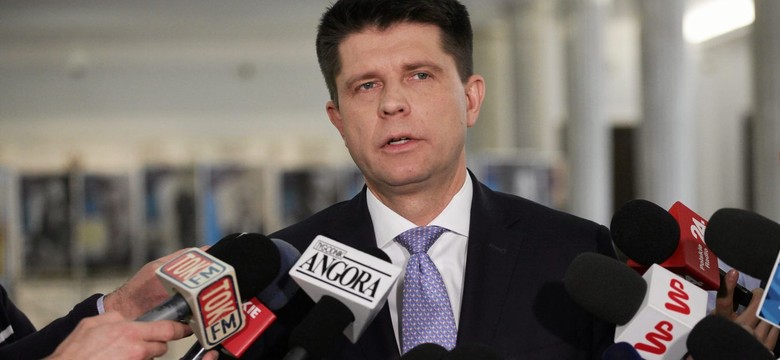 Petru apeluje o udział w manifestacji organizowanej 12 marca. Chodzi o Komisję Wenecką i TK