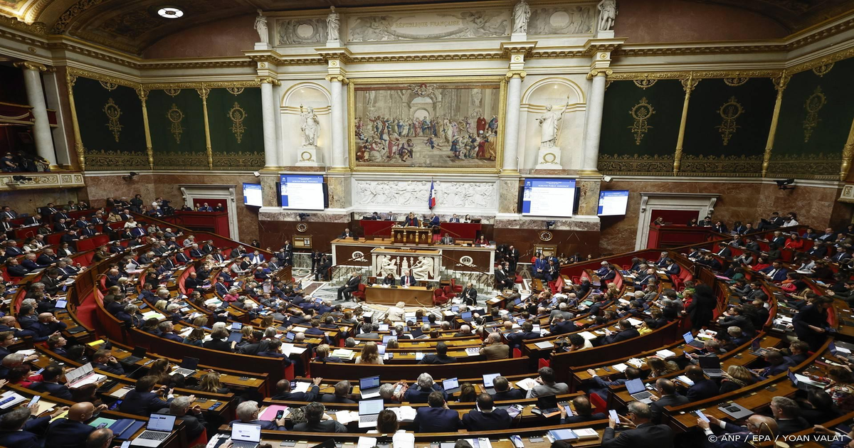 Waar-voorgangers-faalden-Lecornu-redt-het-sociale-budget-met-247-234