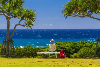 'Niebieskie strefy' na świecie. Mieszkańcy tych miejsc żyją nawet 100 lat