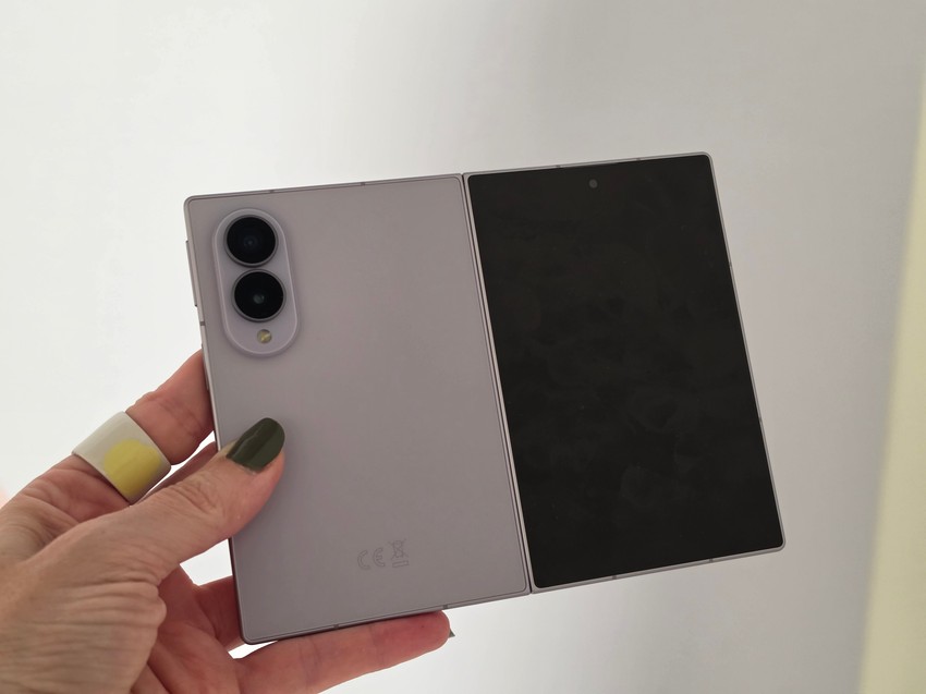 Samsung Galaxy Z Fold 8