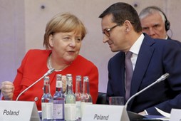 Mateusz Morawiecki, Angela Merkel