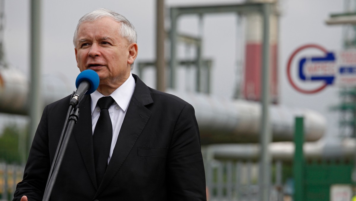 Podczas ubiegłotygodniowej wizyty w Krakowie, prezes Prawa i Sprawiedliwości Jarosław Kaczyński spotkał się z byłym ministrem sprawiedliwości Jarosławem Gowinem - ustalili dziennikarze tygodnika "Wprost". Rozmowa trwała godzinę, a jej szczegóły owiane są w partii tajemnicą.