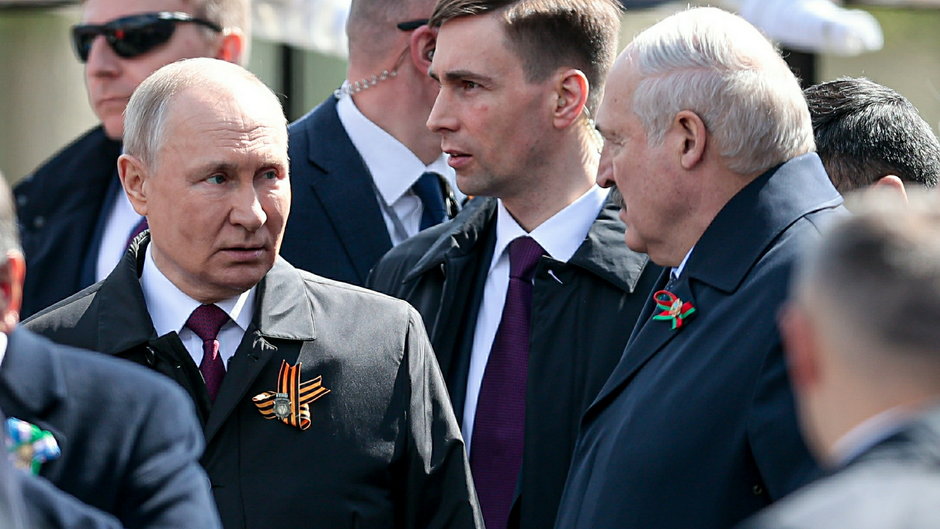 Władimir Putin i Aleksander Łukaszenko w Moskwie, 9 maja