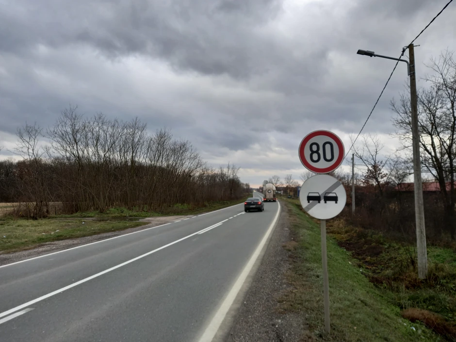 Ograničenje je 80 km/h koje malo ko poštuje 