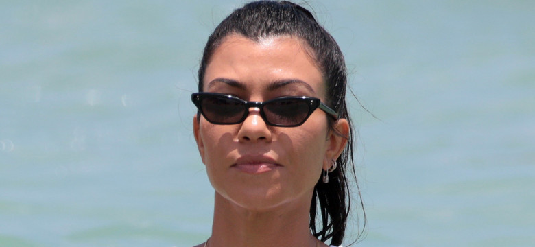Kourtney Kardashian na plaży w Meksyku