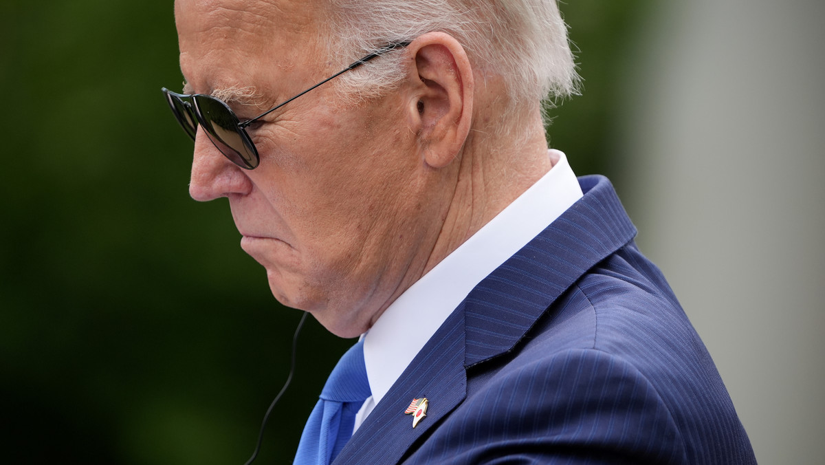 Joe Biden "przeszedł lifting twarzy". Znany chirurg wskazuje na blizny 