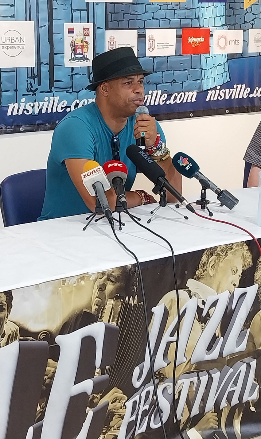 Roberto Fonseka jedan od najistaknutijih kubanskih muzičara novog milenijuma nastupio na "Nišvilu"