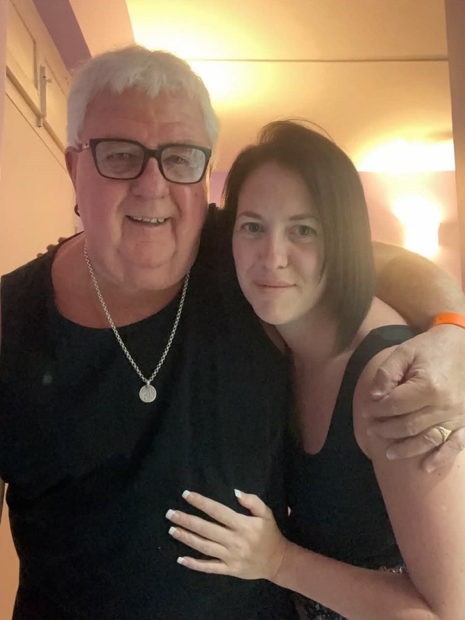 Kada Danijela šeta sa partnerom, svi misle da joj je otac
