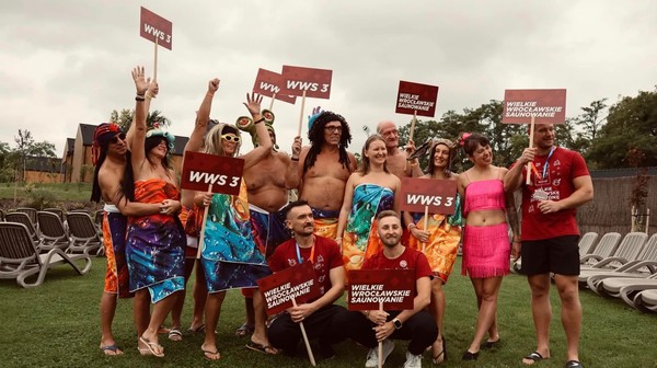 Wielkie Wrocławskie Saunowanie to jedna z największych imprez w Polsce o tematyce saunowej. Do Aquaparku przyjadą najlepsi saunamistrzowie z kraju i ze świata. Przygotowano ponad 100 ceremonii.