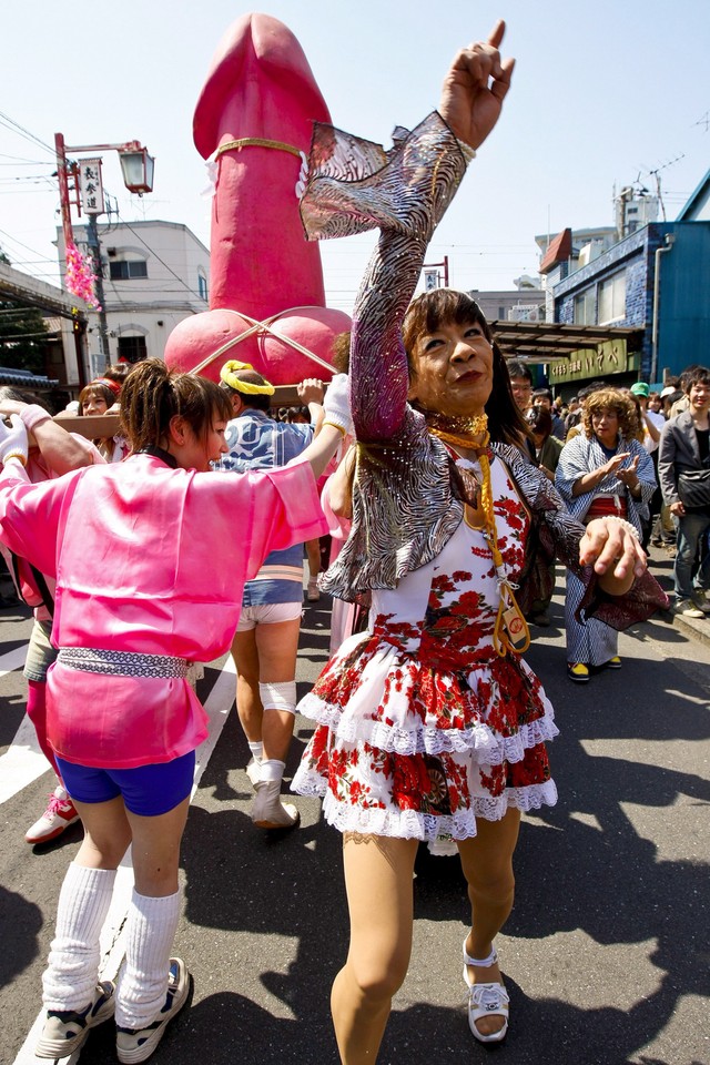 JAPONIA ŚWIĘTO KANAMARA