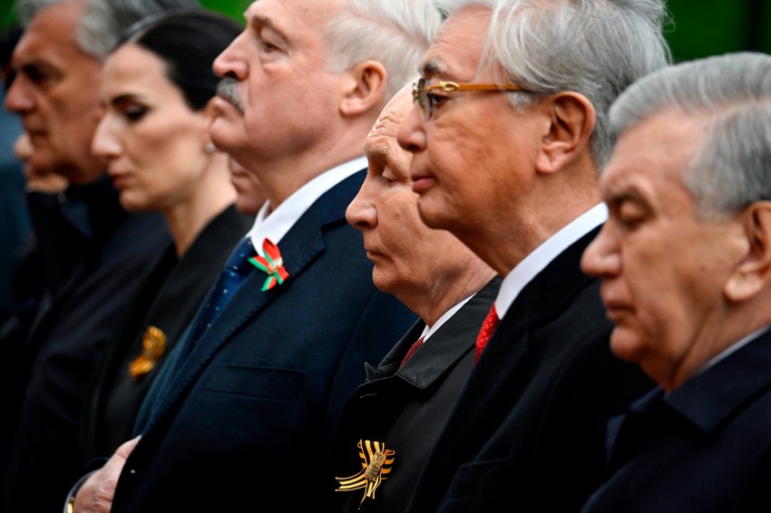 Vladimir Putin i strani lideri na vojnoj paradi u Moskvi