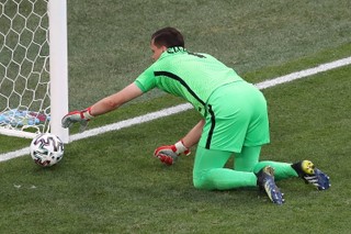 Łęcki: Piłka nożna oddala się od „uświęconego ośrodka wartości” [WYWIAD]