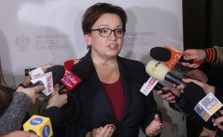 Zalewska: Oszczędność na edukacji nie może kumulować roczników w szkołach
